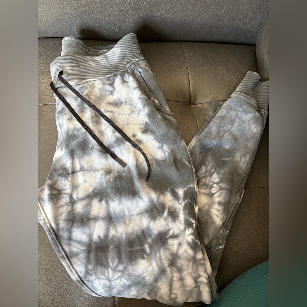 Lululemon Joggers